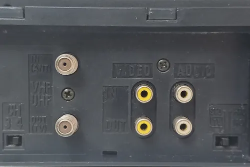 Videograbadora Vhs Broksonic Enciende A Revisar Olivos Zwt (Usado)