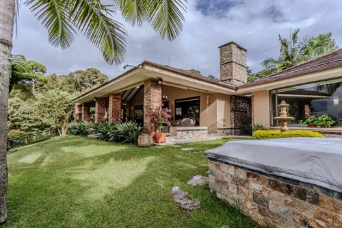 Casa En Venta En Llanogrande. Cod V14153