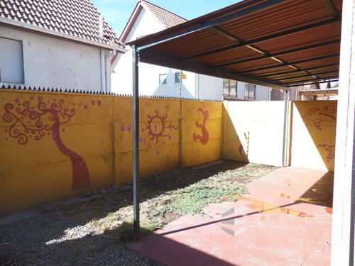 Casa En Arriendo De 4 Dormitorios 3 Baños En Talagante