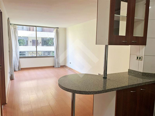 Departamento En Arriendo De 1 Dorm. En Las Condes