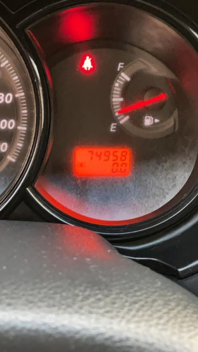Imagen 2 de 12 de Nissan Tiida Sedan Advance Tm Ac 1.8 2018