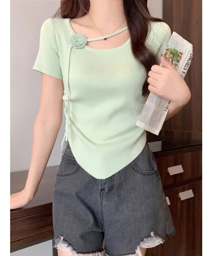 Top De Punto Con Cuello Redondo Y Lazo Floral