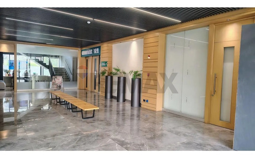 Oficina Premium 3 Privados + 2 Estac.