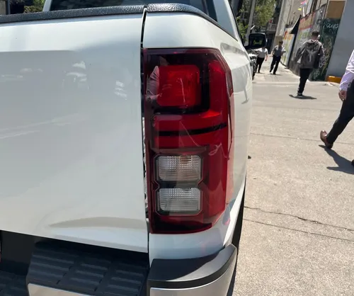 Mitsubishi L200 2025