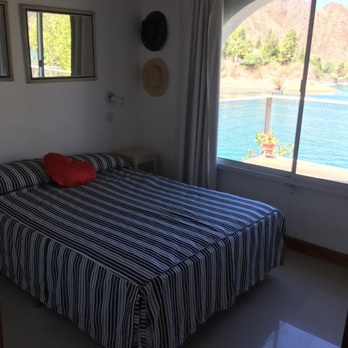 Imagen 20 de 30 de Casa En Los Reyunos (4 Personas). Ubicación Privilegiada. Vista Al Lago.