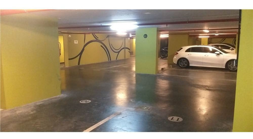 Imagen 8 de 12 de Cochera En Edificio Libérateur (belgrano)