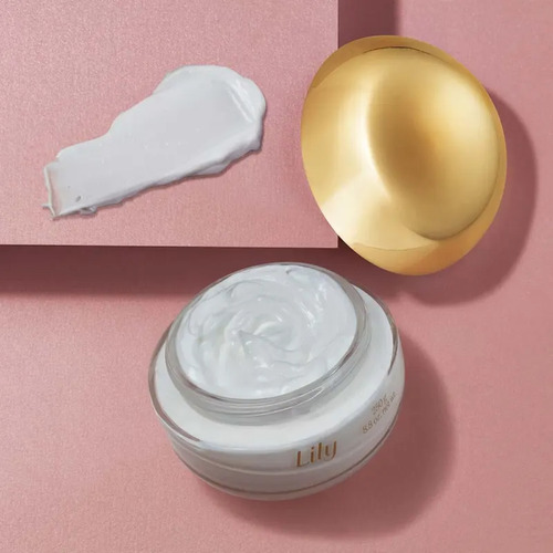 Creme Acetinado Corporal Lily 250g O Boticário Lily