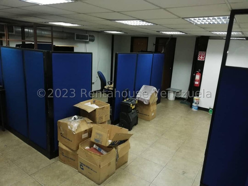 Galpón Industrial De Doble Altura En Venta En Catia Calle Privada