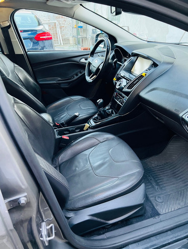 Ford Focus III 2.0 Sedan Titanium Mt