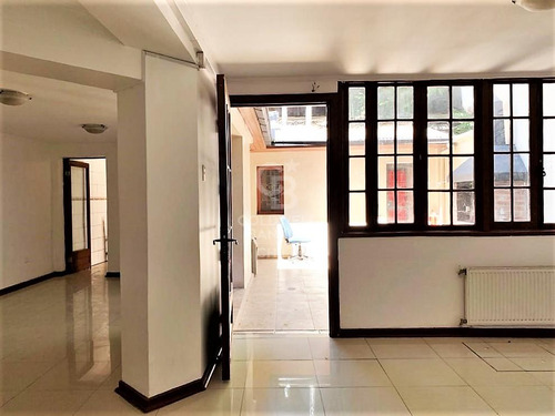 Ideal Para Proyecto Hostal, Centro Medico O Institucional