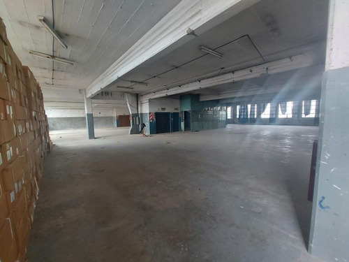 Imagen 29 de 30 de Edificio Industrial / Comercial / Depósito De 6.600 M2 En Almagro Sur