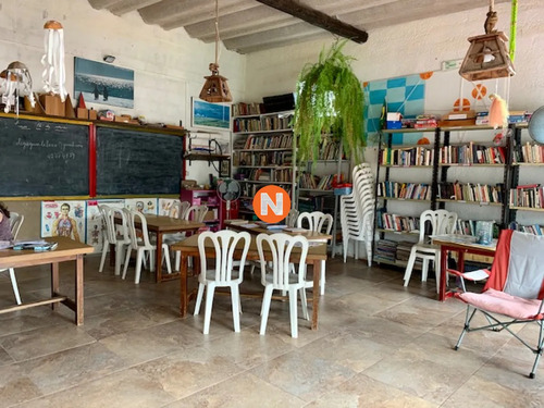 Oportunidad. Venta De Casa A Una Cuadra De La Playa En Buena Zona De Balneario Buenos Aires