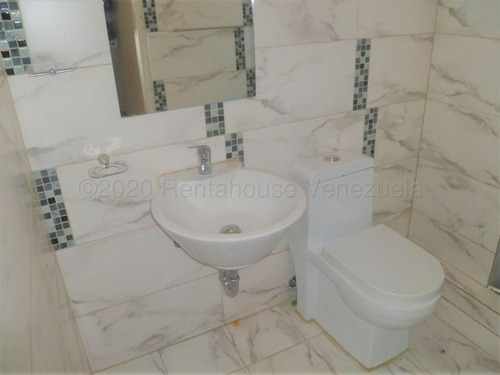 Imagen 4 de 14 de Rosangel Parraga Rentahouse Vende Apartamento En El Parral Valencia 21-7529