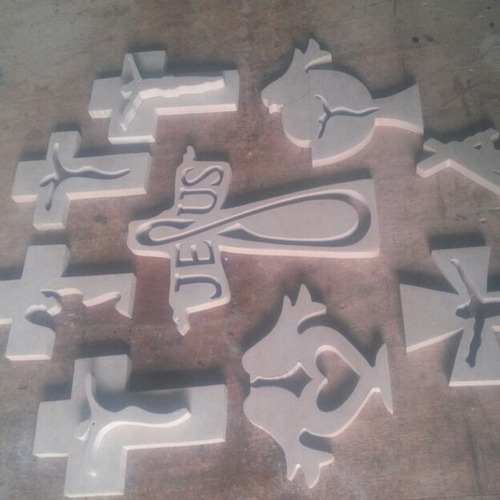 Imagen 4 de 5 de Bellos Recuerdos Para Bautizos Y Primera Comunión En Mdf