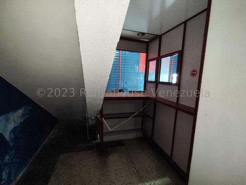 Imagen 15 de 30 de Maritza Lucena 04245105659 Alquila Local En Barqto Mls 23-25892