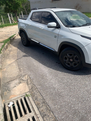 Fiat Toro 2.0 Freedom 4x4 4p