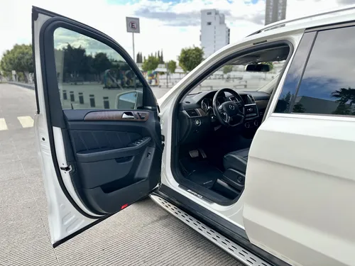 Mercedes-Benz Clase M 5.5l Ml 63 Amg Mt