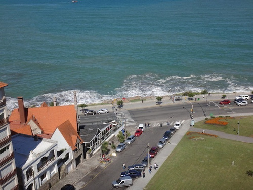 Imagen 16 de 17 de Playa Grande . Solo Familias!! Vista Plena Al Mar 3 Dormitorios, Cochera Para Camionetas.