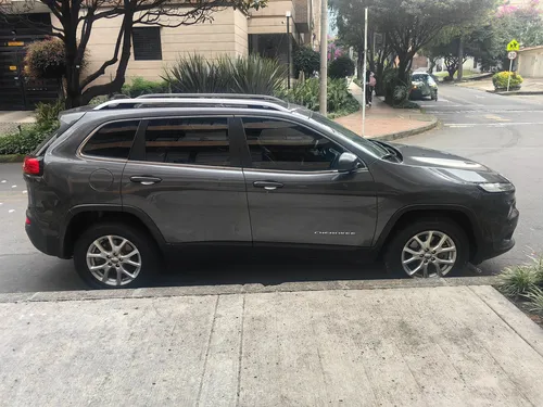 Jeep Cherokee 3.2 Longitude Plus