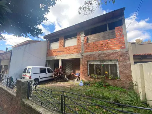 CasaEnVentaEnBarrioParque