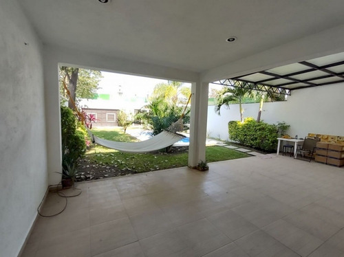 Casa Minimalista En Burgos De Cuernavaca, Temixco Morelos.