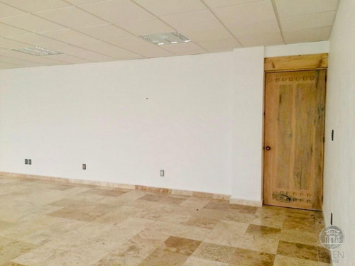 Renta Oficina 68 M2 En Zona Esmeralda