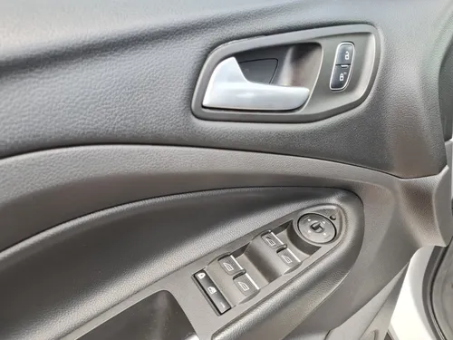 Ford Escape Titanium 2.0cc AT AA 4X4