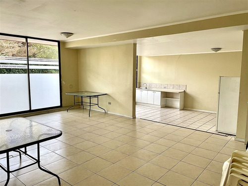Departamento En Venta De 4 Dorm. En Lo Barnechea