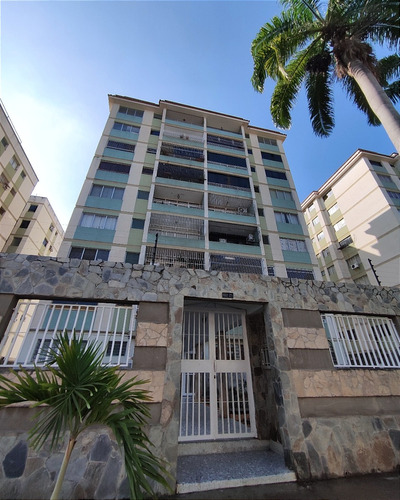 En Venta Apartamento En Sector  Camoruco  Cerca De C.c. Galerias Y Avenida Bolivar Norte Valencia