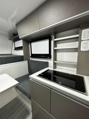 Camper Para Pickup Doble Cabina Marca Iseo