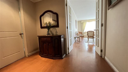 Departamento En Venta De 3 Dorm. En Las Condes