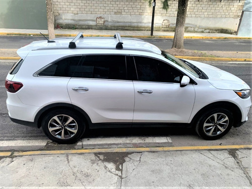 Imagen 3 de 13 de Kia Sorento 2019 Ex