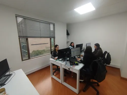 Oficina En Arriendo En Chico Norte Ii. Cod A4805