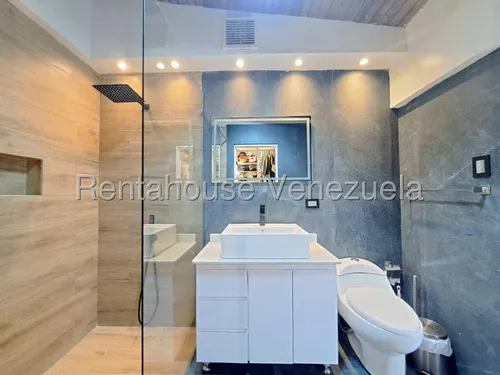 Casa En Venta En Alto Prado