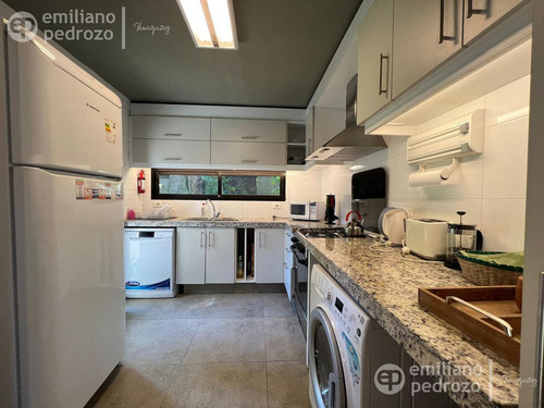 Venta Casa 2 Dormitorios En Barrio Privado Parque Pinares, Punta Del Este