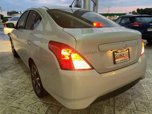 Imagen 3 de 15 de Nissan Versa 2019 4p Advance L4/1.6 Man
