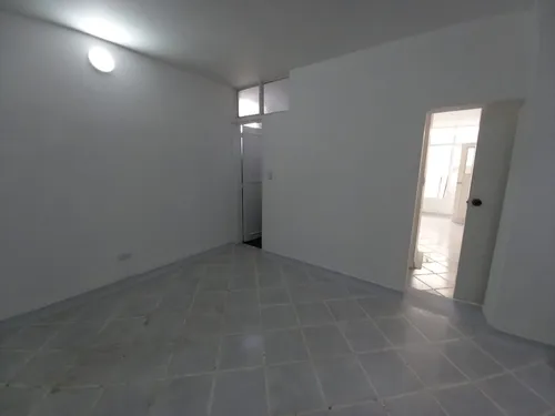 Local En Arriendo En Versalles (279059898).