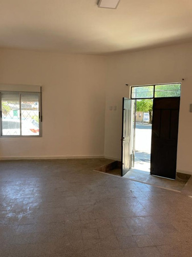Casa En Alquiler De 2 Dormitorios C/ Cochera En Durazno