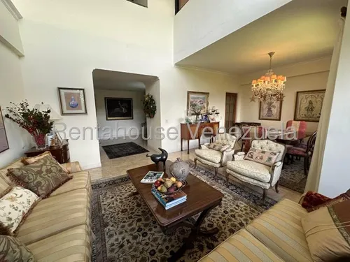Venta De Penthouse Los Samanes