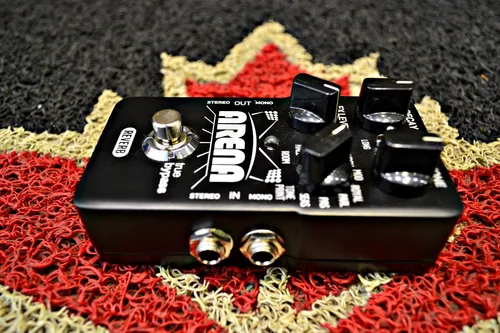 Arena reverb pedal deals