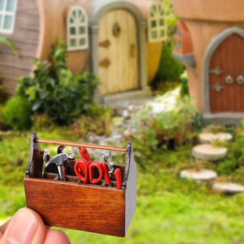 Caja De Herramientas De Reparación En Miniatura A Escala