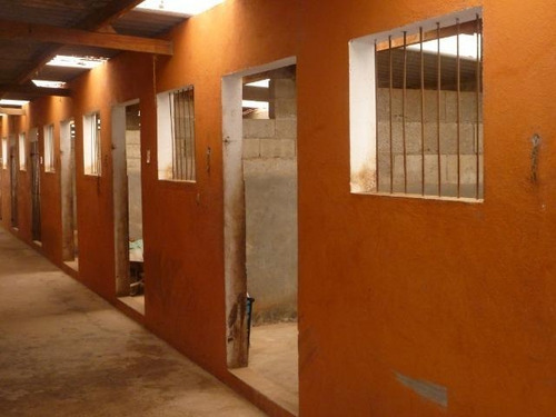 Imagem 10 de 14 de Belíssima Chácara 14.000m² Escriturada/ Aceita Permuta