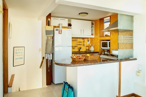 Vendo Apto Reciclado, Vista Emir Península 3 Dorm, 2 Baños