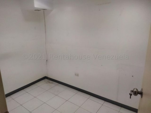 Imagen 7 de 11 de Negocio En Venta En El Paraiso 22-8909 Sandra W. 04143140082