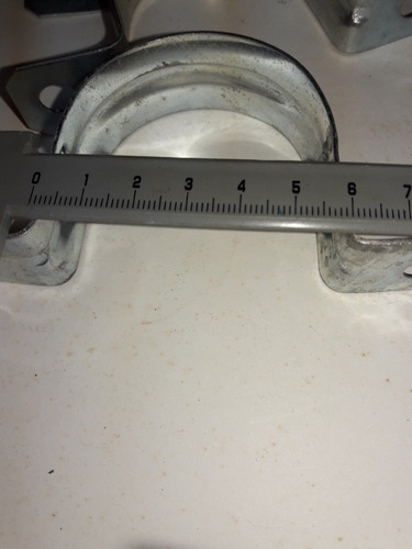 Abrazadera Emt 2 Pulgadas 2 Patas Galvanizada Beachin