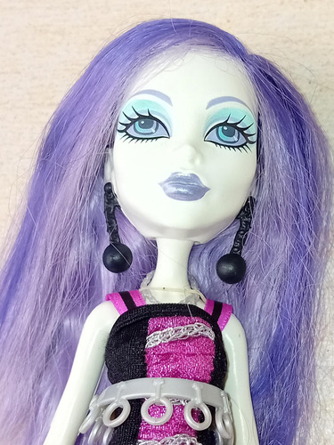 Muñeca Monster High Spectra Ghouls Alive (Usado)
