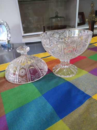 Imagen 7 de 7 de Bombonera Con Tapa De Cristal De Bohemia. Bellísima! Única!