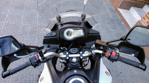 Suzuki V-strom Dl 650