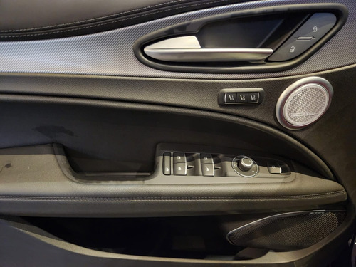 Alfa Romeo Stelvio 2.0 280cv At Q4 Veloce
