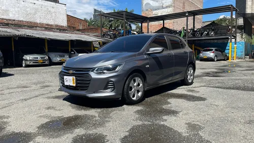 Chevrolet Onix 1.0T Premier Hatch At